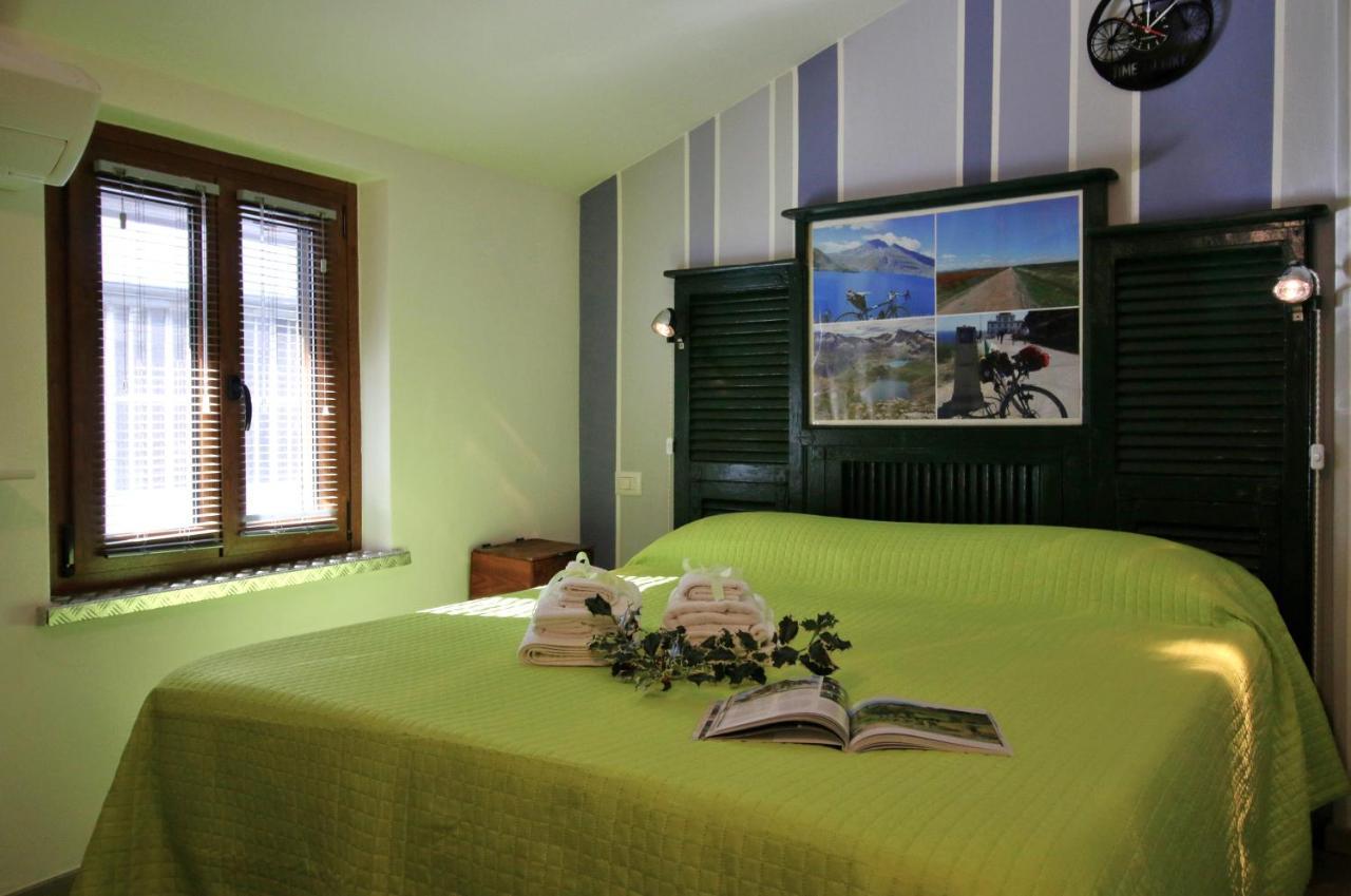 Apartamento Il Turista A Pedali Ceva Exterior foto